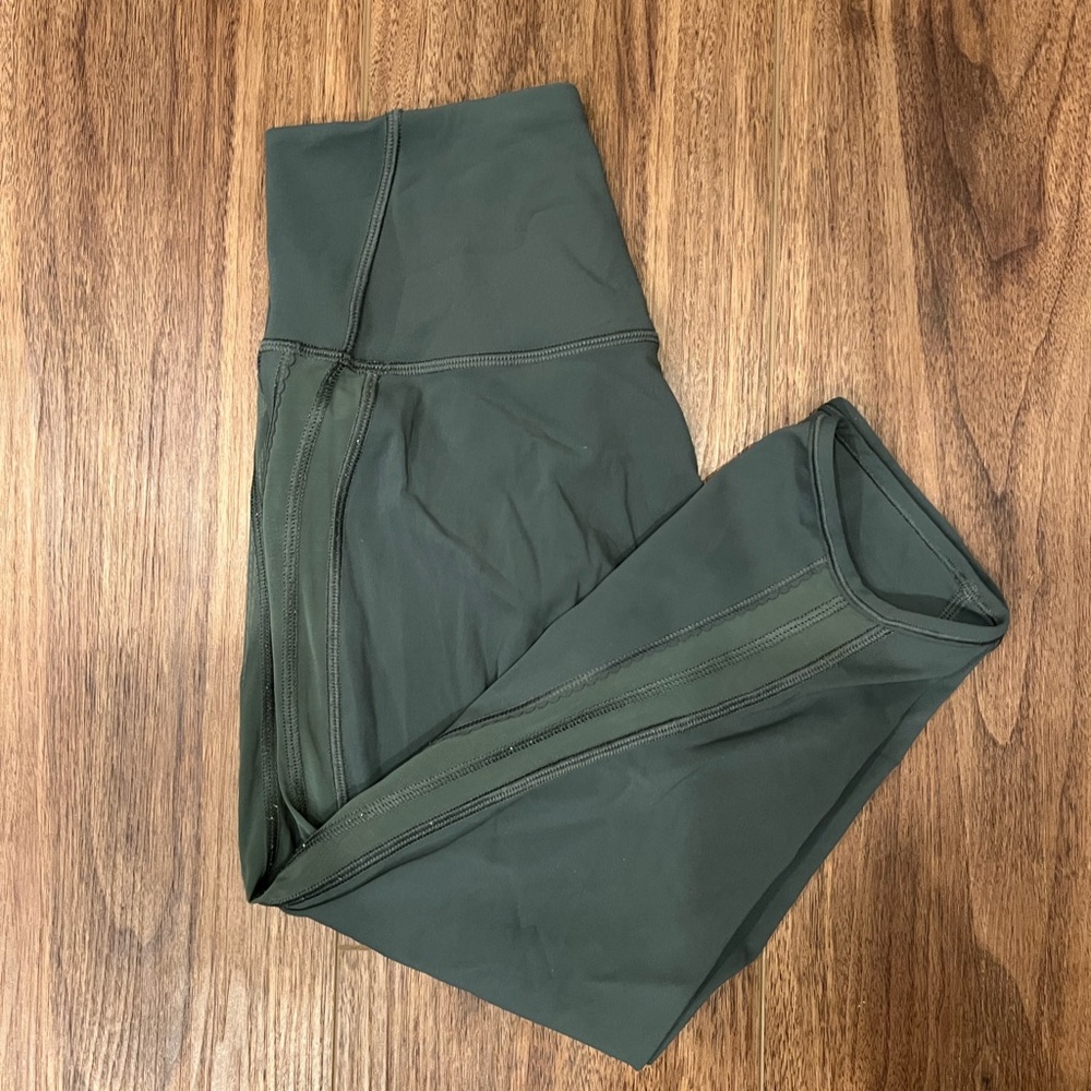 Lululemon Athletica Crop Leggings
